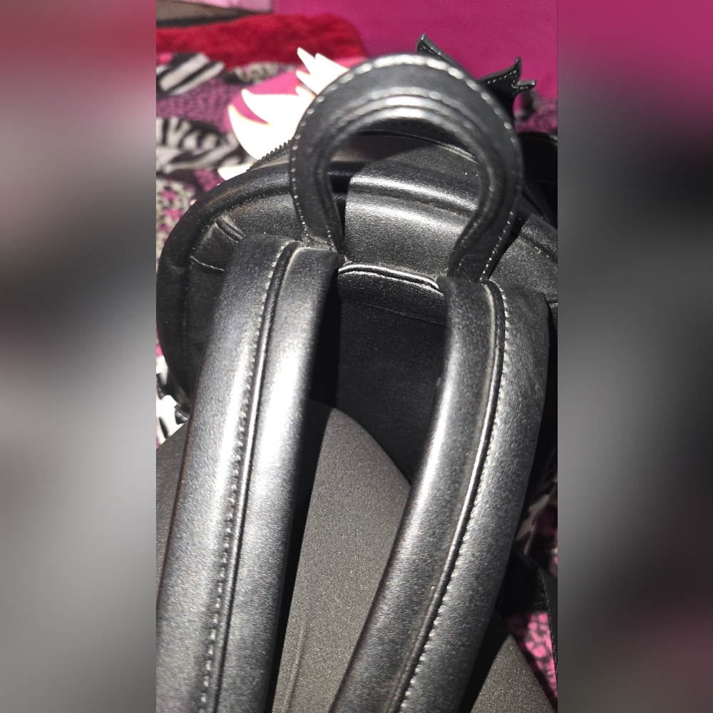 Disney Loungefly Cruella De Vil Backpack View 5